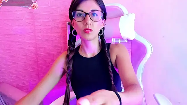  jade white  online show from March 2025 12:35:02 PM