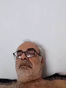 Snapshot of Satiro_Sevilla chatting on September 2025 11:05:02 PM Satiro Sevilla online show from September 2025 11:05:02 PM