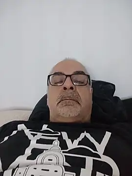 Snapshot of Satiro_Sevilla chatting on November 2025 02:12:02 AM Satiro Sevilla online show from November 2025 02:12:02 AM