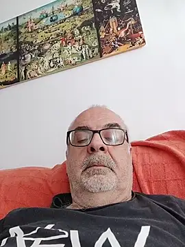 Snapshot of Satiro_Sevilla chatting on November 2025 11:53:01 AM Satiro Sevilla online show from November 2025 11:53:01 AM