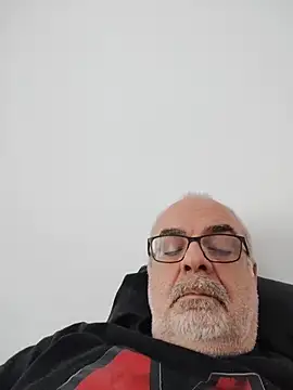 Snapshot of Satiro_Sevilla chatting on November 2025 12:42:01 PM Satiro Sevilla online show from November 2025 12:42:01 PM