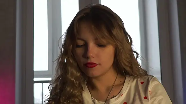 norakisses online show from December 2024 09:17:01 AM