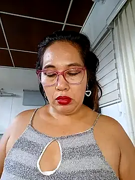 anniecoopeer online show from February 2025 03:30:01 PM