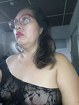 anniecoopeer online show from March 2025 08:53:02 PM