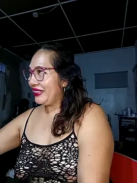 anniecoopeer online show from March 2025 11:16:02 PM