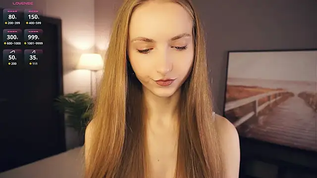 EsmaCarll online show from December 2025 08:14:02 PM