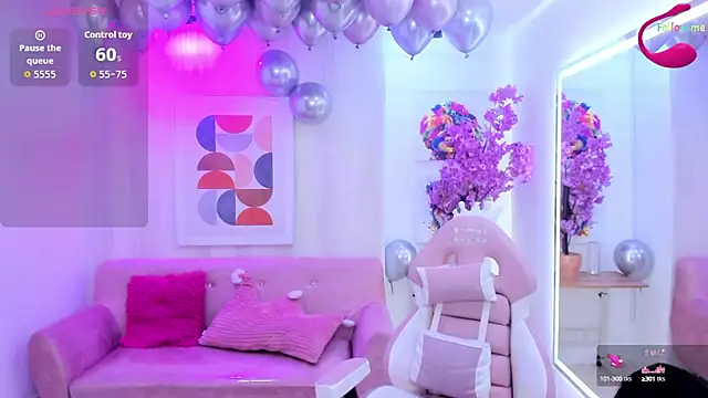 Snapshot of Tiara_rr chatting on September 2025 07:25:01 PM Tiara rr online show from September 2025 07:25:01 PM