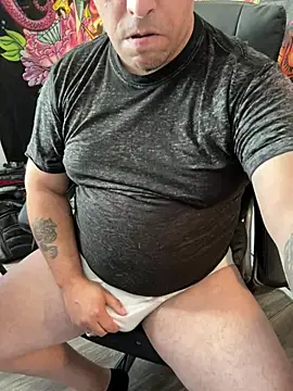 Snapshot of showoff79vers chatting on December 2024 04:49:01 PM showoff79vers online show from December 2024 04:49:01 PM