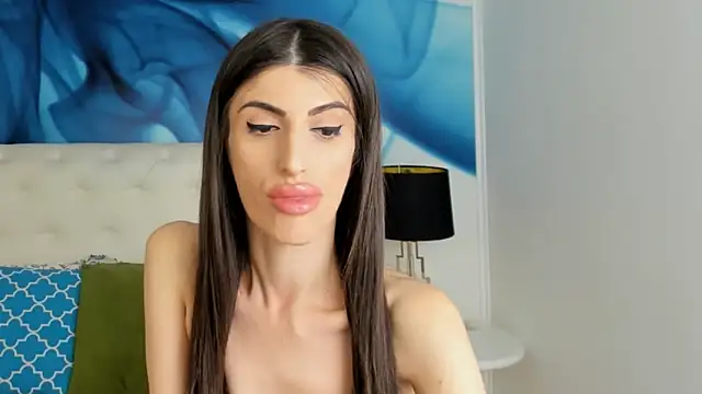 Snapshot of SkinnyDolly chatting on January 2025 09:50:01 PM SkinnyDolly online show from January 2025 09:50:01 PM