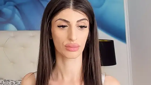 Snapshot of SkinnyDolly chatting on February 2025 09:41:02 PM SkinnyDolly online show from February 2025 09:41:02 PM