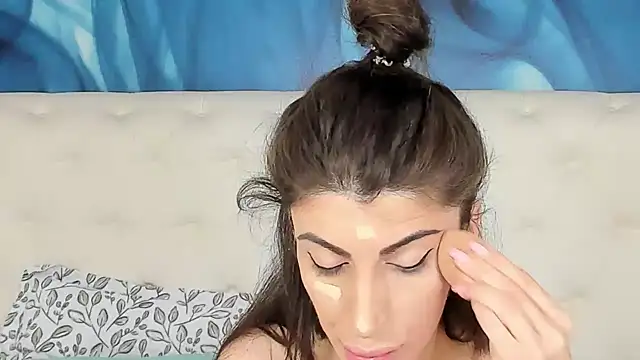 Snapshot of SkinnyDolly chatting on October 2025 03:10:01 AM SkinnyDolly online show from October 2025 03:10:01 AM