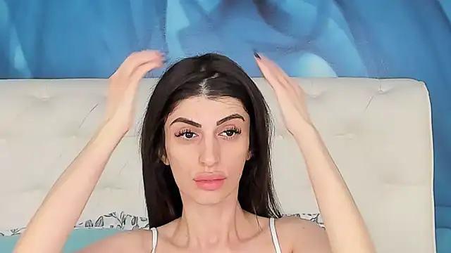 Snapshot of SkinnyDolly chatting on December 2025 03:12:02 AM SkinnyDolly online show from December 2025 03:12:02 AM