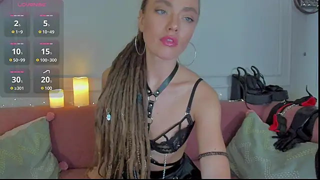 KellyFouler online show from February 2025 05:02:02 PM