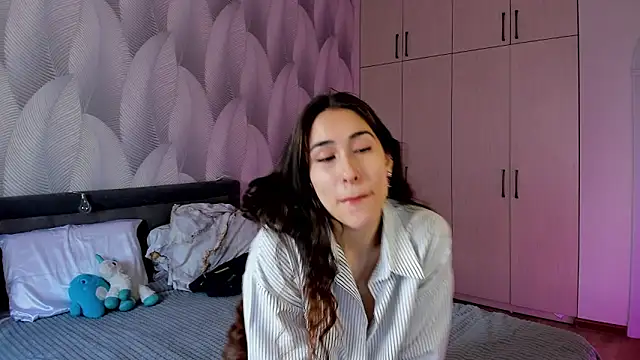 Snapshot of Bambiii_bby chatting on December 2024 06:06:02 AM Bambiii bby online show from December 2024 06:06:02 AM