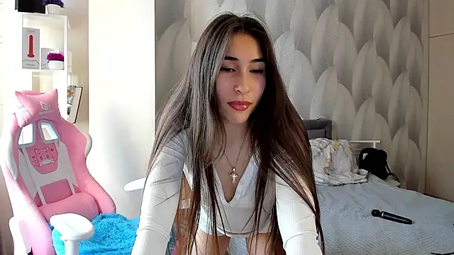 Snapshot of Bambiii_bby chatting on January 2025 06:22:02 AM Bambiii bby online show from January 2025 06:22:02 AM