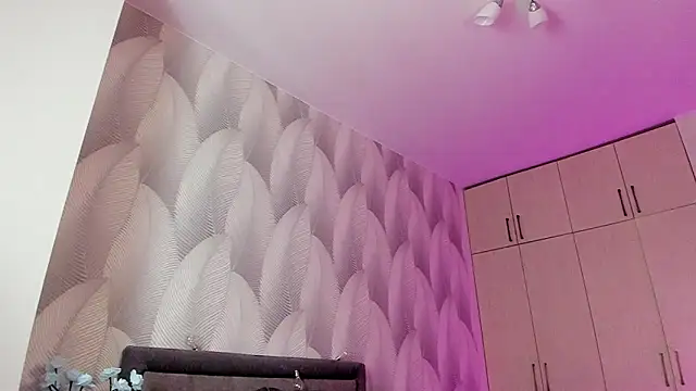 Snapshot of Bambiii_bby chatting on March 2025 10:32:02 AM Bambiii bby online show from March 2025 10:32:02 AM