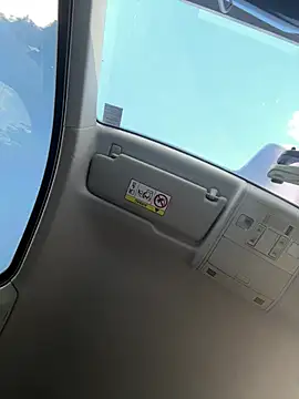 lariic online show from April 2026 06:27:01 PM