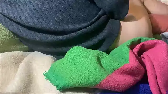 Snapshot of emylolo9 chatting on December 2024 07:31:02 PM emylolo9 online show from December 2024 07:31:02 PM