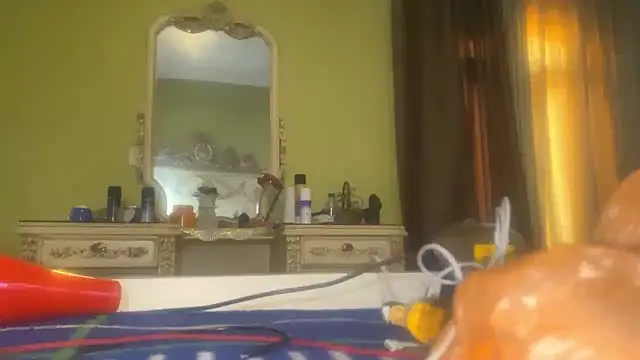 Snapshot of emylolo9 chatting on January 2025 08:22:01 AM emylolo9 online show from January 2025 08:22:01 AM