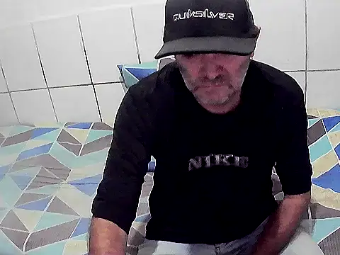 pierdona online show from November 2025 07:58:01 PM