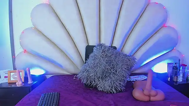 Snapshot of Anna__Spencer chatting on February 2025 12:43:02 PM Anna Spencer online show from February 2025 12:43:02 PM