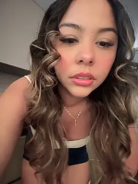 tuckersabrina online show from January 2026 01:03:01 PM