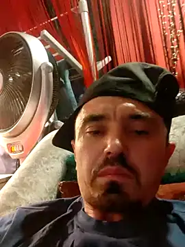 Snapshot of HungJonny99 chatting on March 2025 08:42:02 PM HungJonny99 online show from March 2025 08:42:02 PM