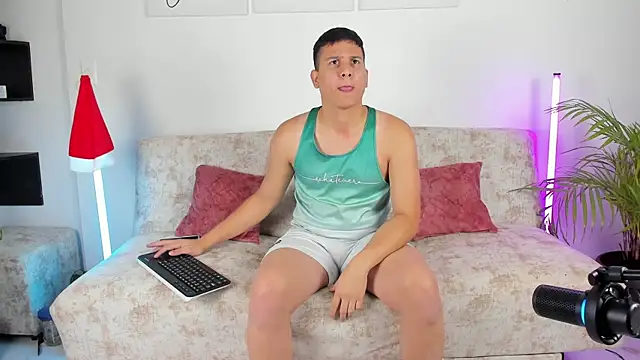 Snapshot of ANDREZALVAREZ chatting on November 2025 12:00:01 AM ANDREZALVAREZ online show from November 2025 12:00:01 AM