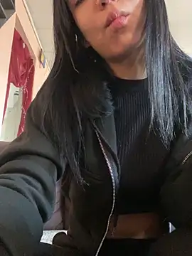 kittyprettybby online show from May 2026 07:23:02 PM