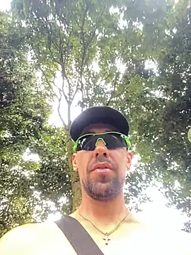 Snapshot of dantedesirexx chatting on January 2025 06:48:01 PM dantedesirexx online show from January 2025 06:48:01 PM