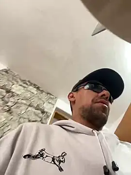 Snapshot of dantedesirexx chatting on January 2025 03:25:02 PM dantedesirexx online show from January 2025 03:25:02 PM