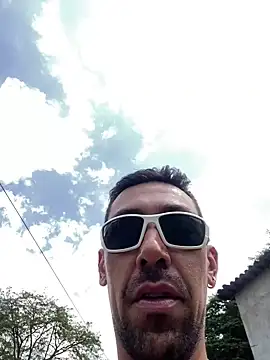 Snapshot of dantedesirexx chatting on March 2025 06:55:01 PM dantedesirexx online show from March 2025 06:55:01 PM