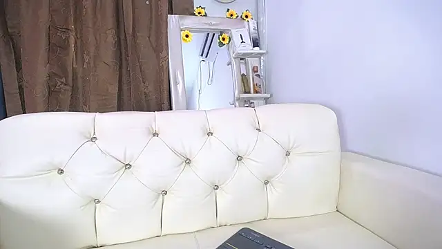 Snapshot of alaia_03 chatting on February 2025 12:39:02 PM alaia 03 online show from February 2025 12:39:02 PM