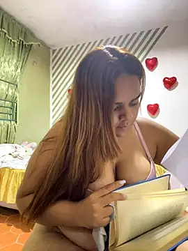 Evabigass online show from November 2025 01:16:02 AM