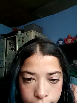 Elvishcassie  online show from April 2026 06:06:02 PM