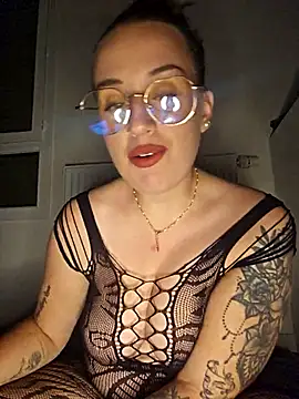 Snapshot of lindsay_33off chatting on November 2025 09:08:01 PM lindsay 33off online show from November 2025 09:08:01 PM