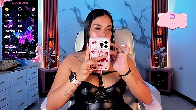 Jeen Taylor online show from April 2026 09:04:02 PM