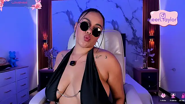 Snapshot of Jeen_Taylor chatting on April 2026 08:10:01 PM Jeen Taylor online show from April 2026 08:10:01 PM