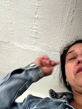 siri duque online show from January 2026 12:18:02 PM