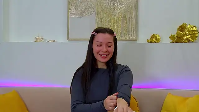 AlexandraBloom online show from February 2026 06:34:02 PM