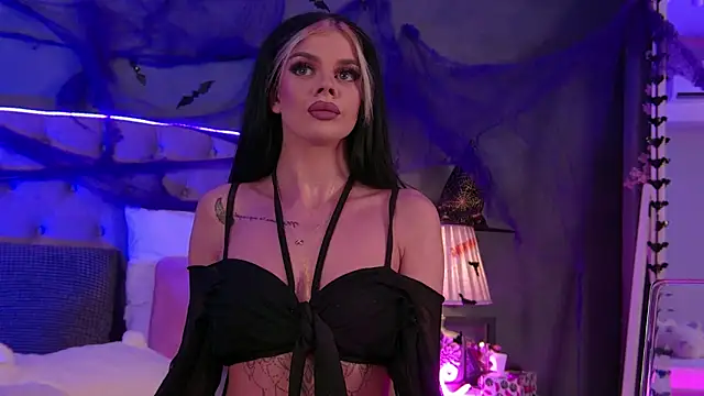 Snapshot of IvyRaven chatting on October 2025 06:42:01 PM IvyRaven online show from October 2025 06:42:01 PM