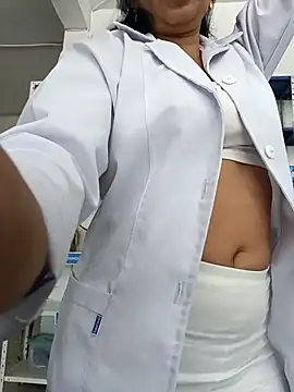 Snapshot of Megan_jennerr chatting on October 2025 02:29:01 PM Megan jennerr online show from October 2025 02:29:01 PM