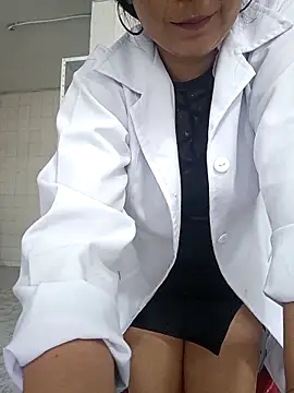 Snapshot of Megan_jennerr chatting on November 2025 02:31:02 PM Megan jennerr online show from November 2025 02:31:02 PM