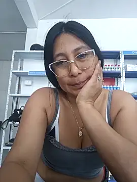 Snapshot of Megan_jennerr chatting on December 2025 05:19:02 PM Megan jennerr online show from December 2025 05:19:02 PM