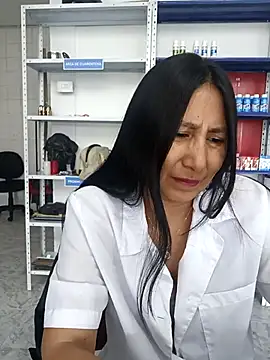 Snapshot of Megan_jennerr chatting on December 2025 02:33:01 PM Megan jennerr online show from December 2025 02:33:01 PM