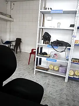 Snapshot of Megan_jennerr chatting on December 2025 03:06:01 PM Megan jennerr online show from December 2025 03:06:01 PM