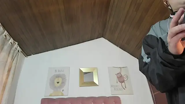 CelessteRedds online show from November 2025 11:21:01 AM