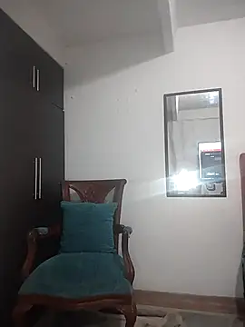 Venus-Wood online show from September 2025 09:49:01 PM