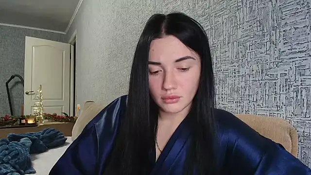 Liana diva online show from December 2025 06:23:01 PM