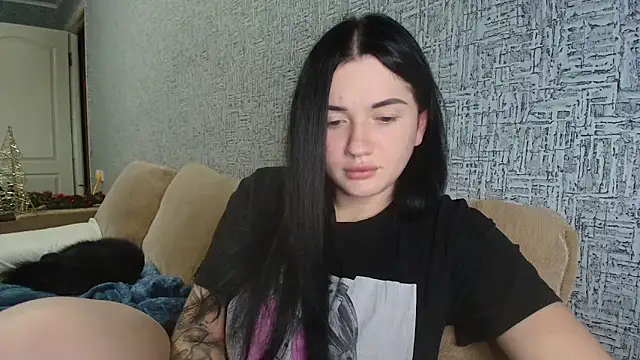 Liana diva online show from January 2026 07:17:01 PM